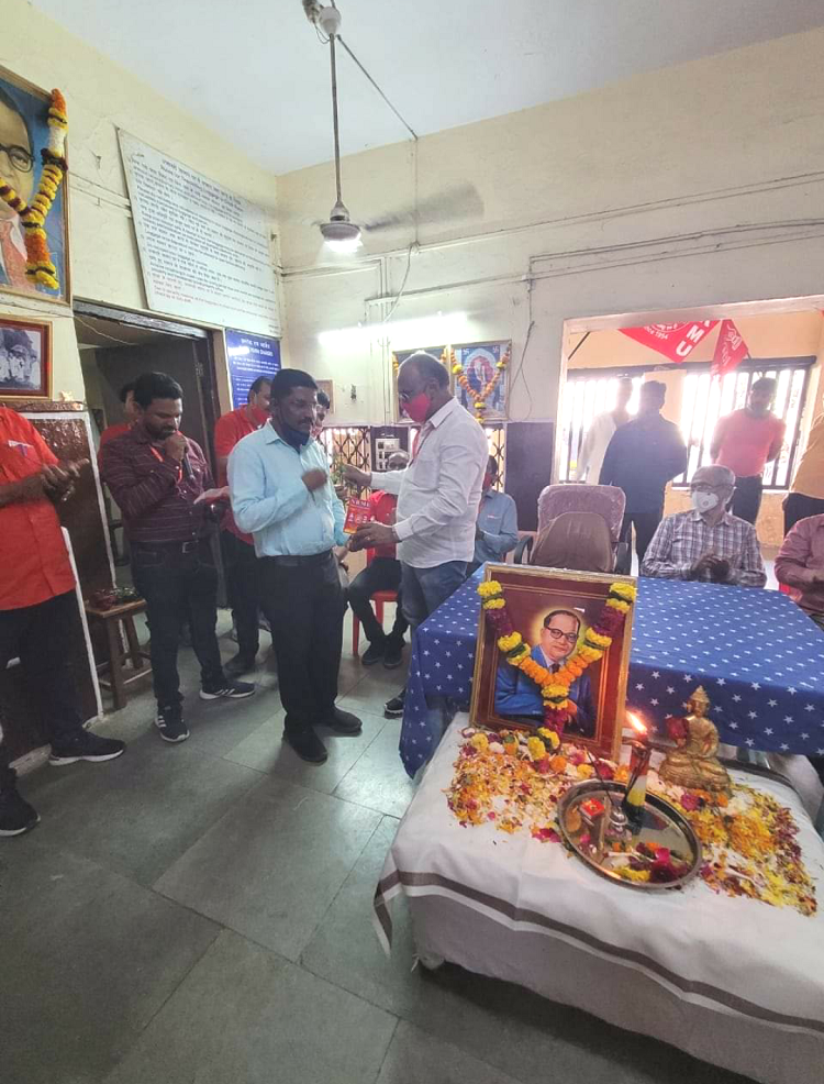 LEADERS AND ACTIVISTS OF SC/ST ASSOCIATION JOINS NRMU (CR/KR) ON 06.12.2021