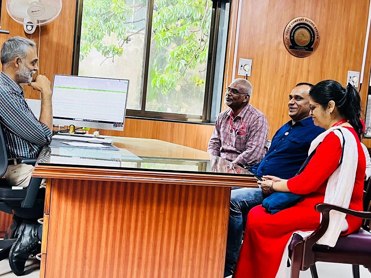 ON 24.07.2023 NRMU DELEGATION LED BY GS COM. VENU P. NAIR MET CWM/PAREL WARKSHOP ON THE ISSUE OF CG APPOINTMENT AS PER GM INSTRUCTIONS.