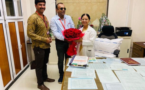 GS/NRMU(CR/KR) COM. VENU P. NAIR WELCOMED NEW MD OF BYCULLA RAILWAY HOSPITAL SMT. SUSHMA MATE ON 29/08/2023