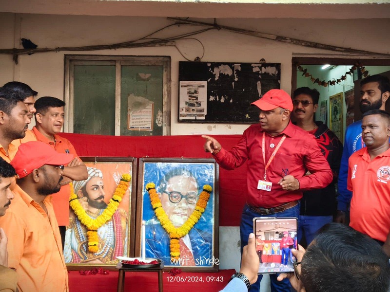 06/12/2024 को महापरिनिर्वाण दिवस पर NRMU द्वारा भारतरत्न डॉ. बाबासाहेब आंबेडकर जी को श्रद्धांजलि अर्पित की गयी |यूनियन द्वारा सेंट्रल रेलवे में विविध स्थानको पर श्रद्धांजलि कार्यक्रम आयोजित किया गया |
