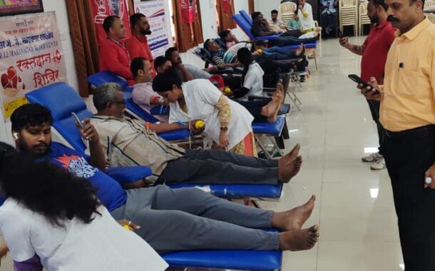 NRMU(CR/KR) MATUNGA BRANCH ORGANIZED BLOOD DONATION CAMP IN MATUNGA WROKSHOP ON 14/02/2025.