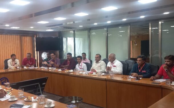 NRMU (CR/KR) HAD EXTENSIVE DISCUSSION WITH KRCL MANAGEMENT (DO/KRCL,COM/KRCL,EDBO/KRCL AND CPO/KRCL)  REGARDING VARIOUS ISSUES PERTAINING TO THE RUNNING CATEGORY ON 24.04.25 AT 11 HRS. IN BAORD ROOM.