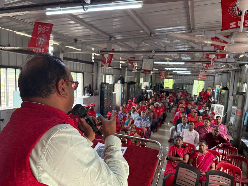 THE TGCM OF NRMU(CR/KR) PUNE O/L BRANCH AND DCM OF PUNE DIVISION WAS HELD ON 08.05.2025 IN THE AUGUST PRESENCE OF GS COM. VENU P NAIR.