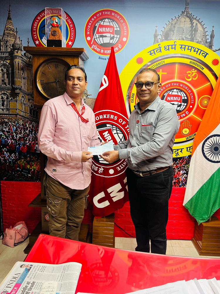 ON 03.09.2025 FINANCIAL HELP OF RS.50,000/- PROVIDED BY THE HANDS OF GS/NRMU COM. VENU P. NAIR TO BOOKING CLERK ARSHAD SAYED FOR GETTING TREATMENT OF ARTIFICAL LIMB FROM WELAFER FUND OF ECC SOCIETY.