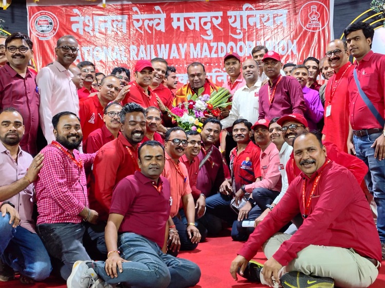 AGM OF NRMU(CR/KR) MUMBAI DIVISION LRS BRANCH WAS HELD ON 18.02.2026 AT KALYAN IN THE AUGUST PRESENCE OF GS-NRMU(CR/KR) COM. VENU P. NAIR