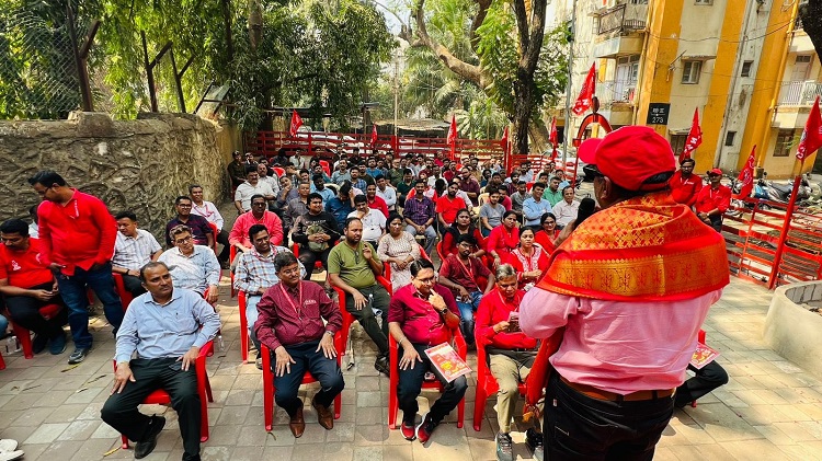 AGM ON NRMU(CR/KR) MUMBAI DIVISION PAREL BRANCH WAS ON 14.02.2026 AT PAREL IN THE AUGUST PRESENCE OF GS-NRMU(CR/KR)