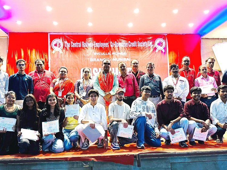 THE CASH AWARD FUNTION OF CRECC SOCIETY MUMBAI BRANCH HELD  AT KURLA INSTITUTE  AT 11.30 ON  06.03.2026