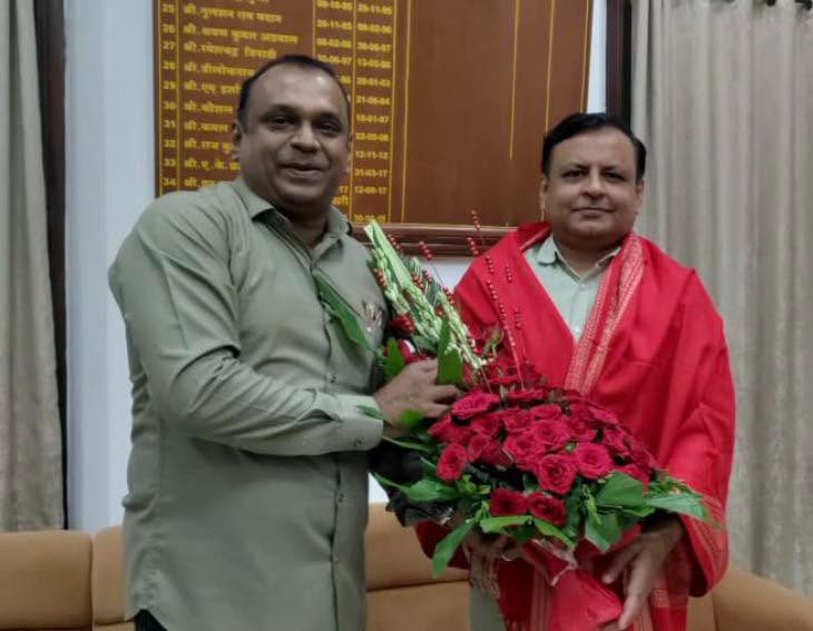 NRMU CR/KR EXTENDED A WARM WELCOME TO SHRI ADITYA KUMAR ON ASSUMING CHARGE AS PCOP, CENTRAL RAILWAY