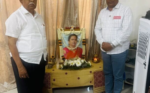ON 25.06.2026 GS/NRMU COM. VENU P. NAIR VISITED THE RESIDENCE OF COM. RAJA SHRIDHAR TO OFFER HIS HEARTFELT CONDOLENCES ON THE SAD DEMISE OF HIS WIFE
