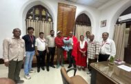 NRMU DELEGATION LED BY GS COM. VENU P. NAIR MET SHRI PRAVESH PANDEY, PCPO-CENTRAL RAILWAY AND EXTENDED THEIR HEARTFELT CONGRATULATION FOR HIS PROMOTION AS AM(HR), RAILWAY BOARD, NEW DELHI