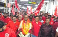 दिनांक 18.06.2026 को महामंत्री कॉम. वेणु पी नायर जी का नासिक रोड और भुसावल स्टेशन पर यूनियन के सदस्यों द्वारा जोरदार स्वागत किया गया |