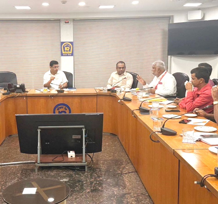 NRMU(KR) DELEGATION LED BY GS COM. VENU P. NAIR MEETING WITH KRCL OFFICIALS (DO/COM/CME) WAS HELD ON 16.06.2026 AT KRCL OFFICE BELAPUR