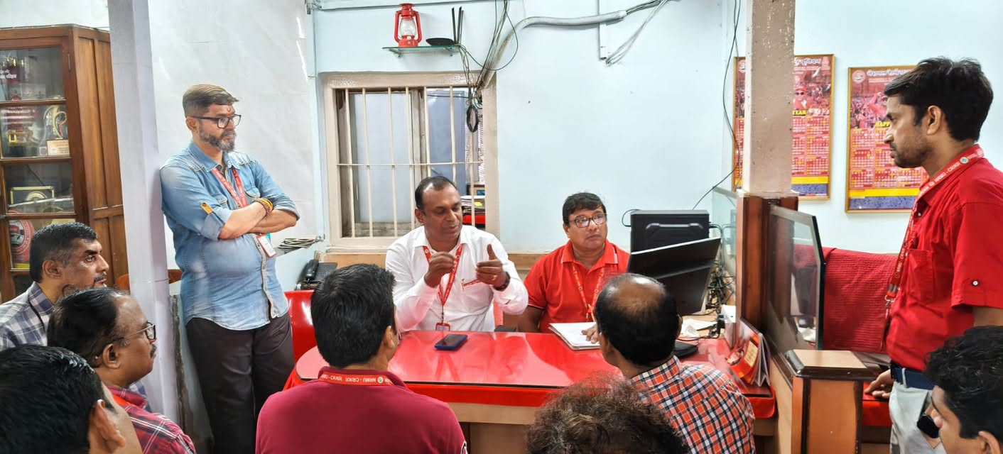 आज दिनांक 07 जुलाई 2026 (मंगलवार) को ई.एम.यू. कारशेड कोऑर्डिनेशन की महत्वपूर्ण बैठक नेशनल रेलवे मजदूर यूनियन (NRMU) मुख्यालय, माटुंगा में आयोजित की गई। बैठक सायं 7:00 बजे तक चली।