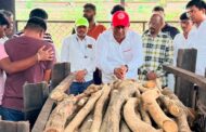 नेशनल रेल्वे मजदूर युनियन (मध्य/कोकण) चे ज्येष्ठ कार्यकर्ते, कुर्ला डिझेल शाखेचे चेअरमन, ईसीसीसी सोसायटीचे डेलिगेट आणि कामगार चळवळीचे खंदे समर्थक कॉ. काळुराम साळुंखे यांचे वयाच्या 58 व्या वर्षी, दीर्घ आजाराने दिनांक 08 जुलै 2026 रोजी वाशी येथील फोर्टिस हॉस्पिटलमध्ये दुःखद निधन झाले.दिनांक 09 जुलै 2026 रोजी वांगणी येथील वैकुंठधाम येथे त्यांच्या पार्थिवावर अंत्यसंस्कार करण्यात आले यावेळी नेशनल रेल्वे मजदूर युनियनच्या पदाधिकाऱ्यांनी, कार्यकर्त्यांनी तसेच रेल्वे कामगारांनी उपस्थित राहून त्यांना भावपूर्ण श्रद्धांजली अर्पण केली.
