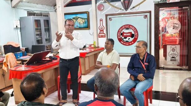ON 22 JULY 2026, AT AROUND 6:00 PM, THE RESIDENTS OF RB-3 QUARTERS, WENDAN AVENUE COLONY, MATUNGA, MET COM. VENU P. NAIR, GENERAL SECRETARY, NRMU, AT THE NRMU HEADQUARTERS TO PROTEST THE ADMINISTRATION'S ARBITRARY ORDER DIRECTING THEM TO VACATE THEIR QUARTERS WITHIN SEVEN DAYS, ALONG WITH THE THREAT OF DISCONNECTION OF THEIR