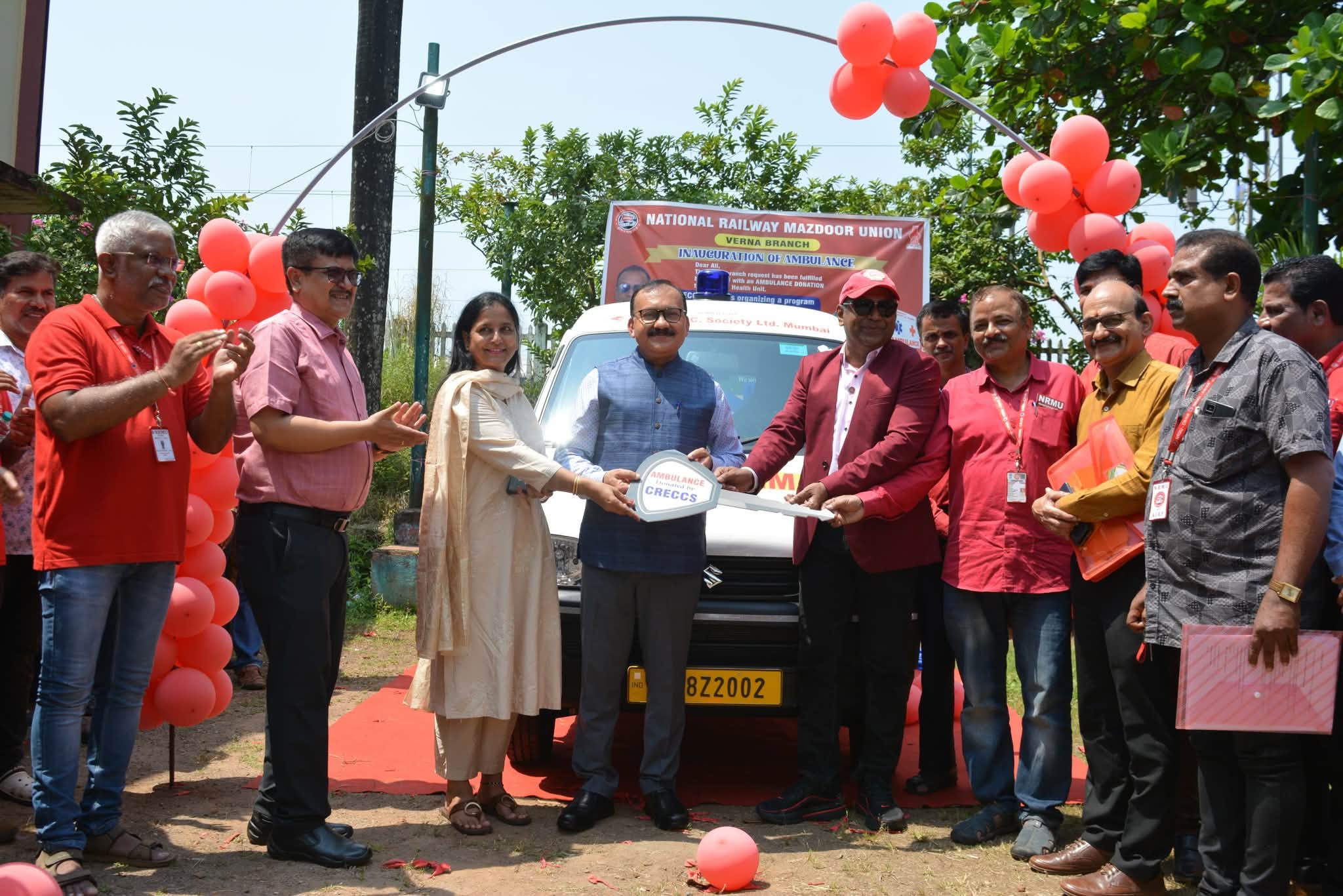 ON 08.10.2026 THE CENTRAL RAILWAY EMPLOYEES’ CO-OPERATIVE CREDIT SOCIETY LTD. DONATED A MODERN, FULLY EQUIPPED AMBULANCE TO THE KONKAN RAILWAY HEALTH UNIT, VERNA, IN RESPONSE TO THE GENUINE REQUIREMENT OF THE KRCL ADMINISTRATION.