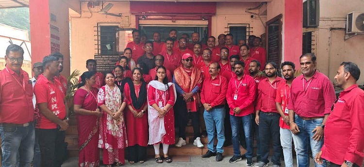 ON 15.10.2026 EVENING GS COM. VENU P. NAIR JI VISITED THE CRECCS BHUSAWAL BRANCH OFFICE AND HELD A MEETING WITH SOCIETY OFFICERS & STAFF