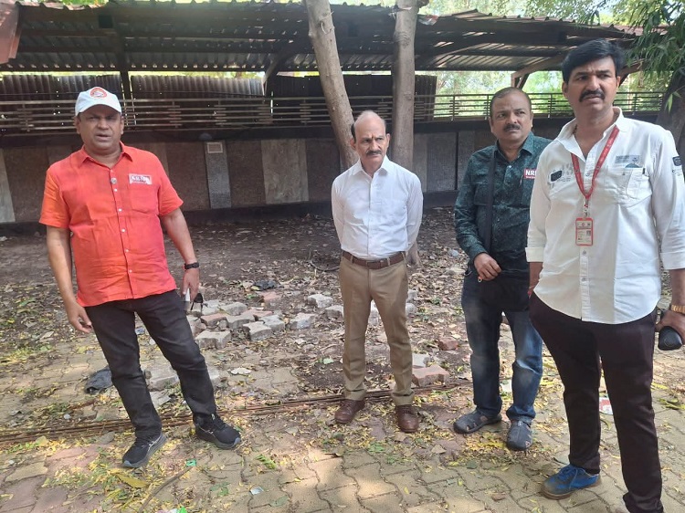 ON 12.10.2026 GS COM. VENU P. NAIR JI ALONGWITH CRECCS OFFICIALS INSPECTED THE NEW NEW BUILDING AND PREMISES OFFERED BY DVISIONAL ADMINISTRATOR FOR CRECC SOCIETY OFFICE AGRA BRANCH.